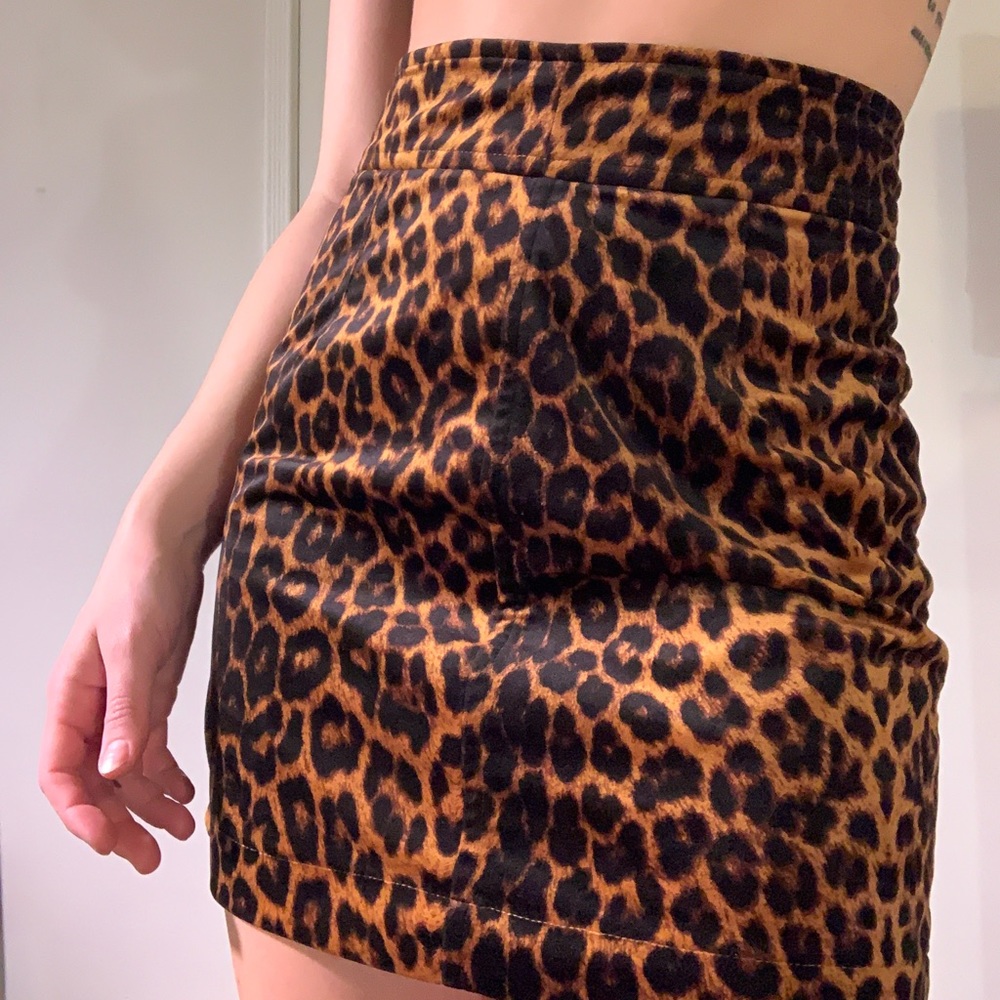 High waisted cheetah mini skirt